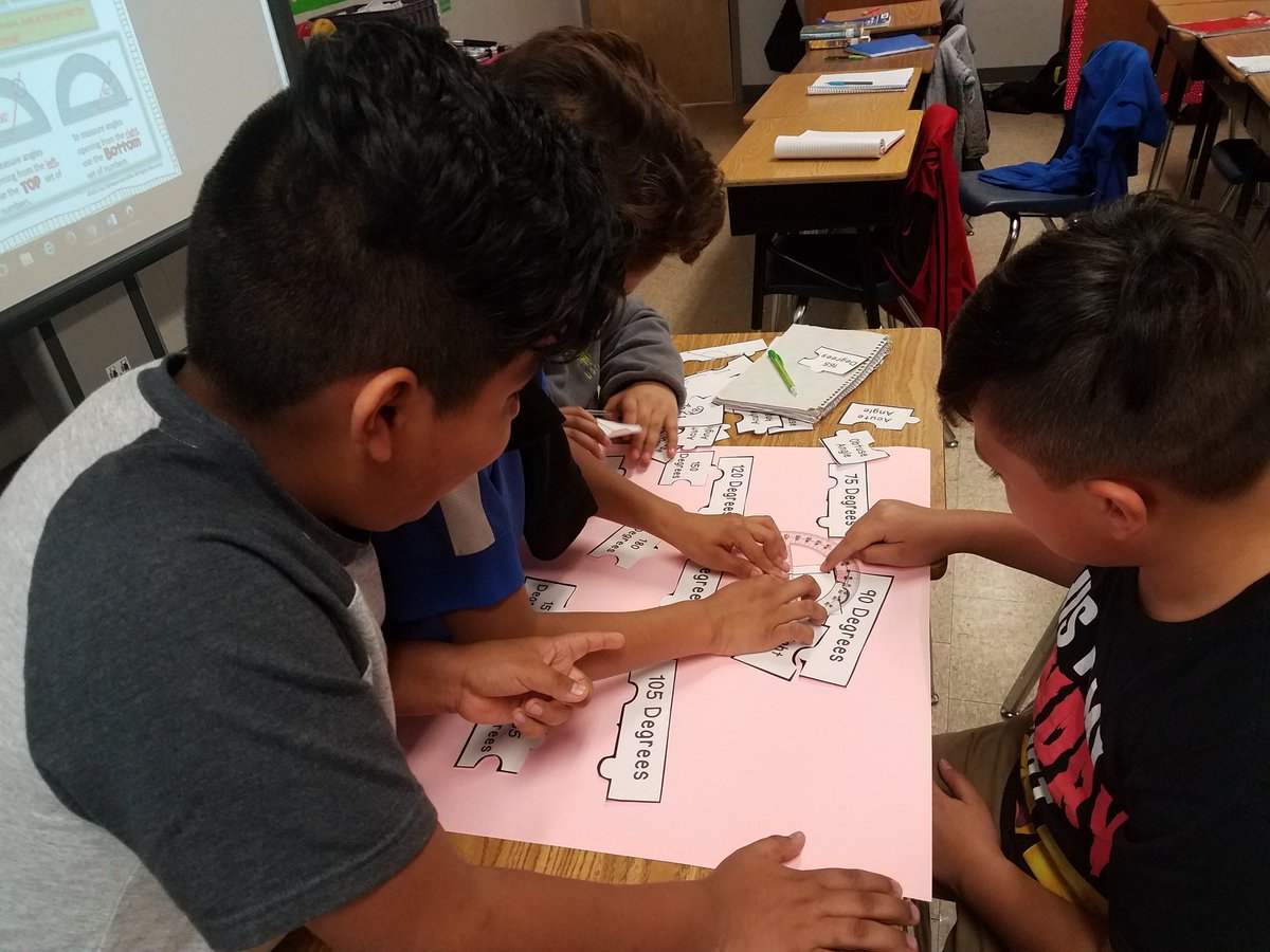 DeltaDawnTeach's tweet photo. Angles are fun! #ONEGibson #GibsonGrizzlies https://t.co/E9K5QPW2PT