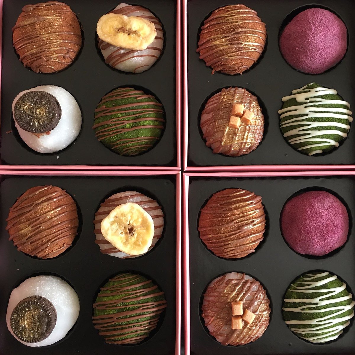 ainomochi's tweet photo. Boxes of prettiness 😀 https://t.co/lnu5t37GB7