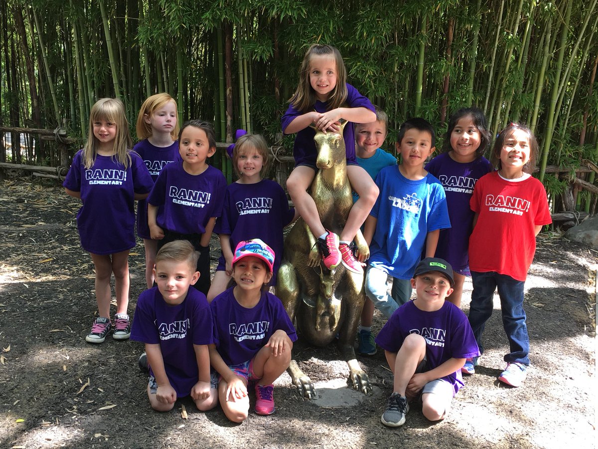 deckinderteach's tweet photo. Real distance learning at the Ft. Worth Zoo with Mrs. Ragle’s Kindergarten!! #Rannlearns @DISDRann https://t.co/ykLfEPfMud