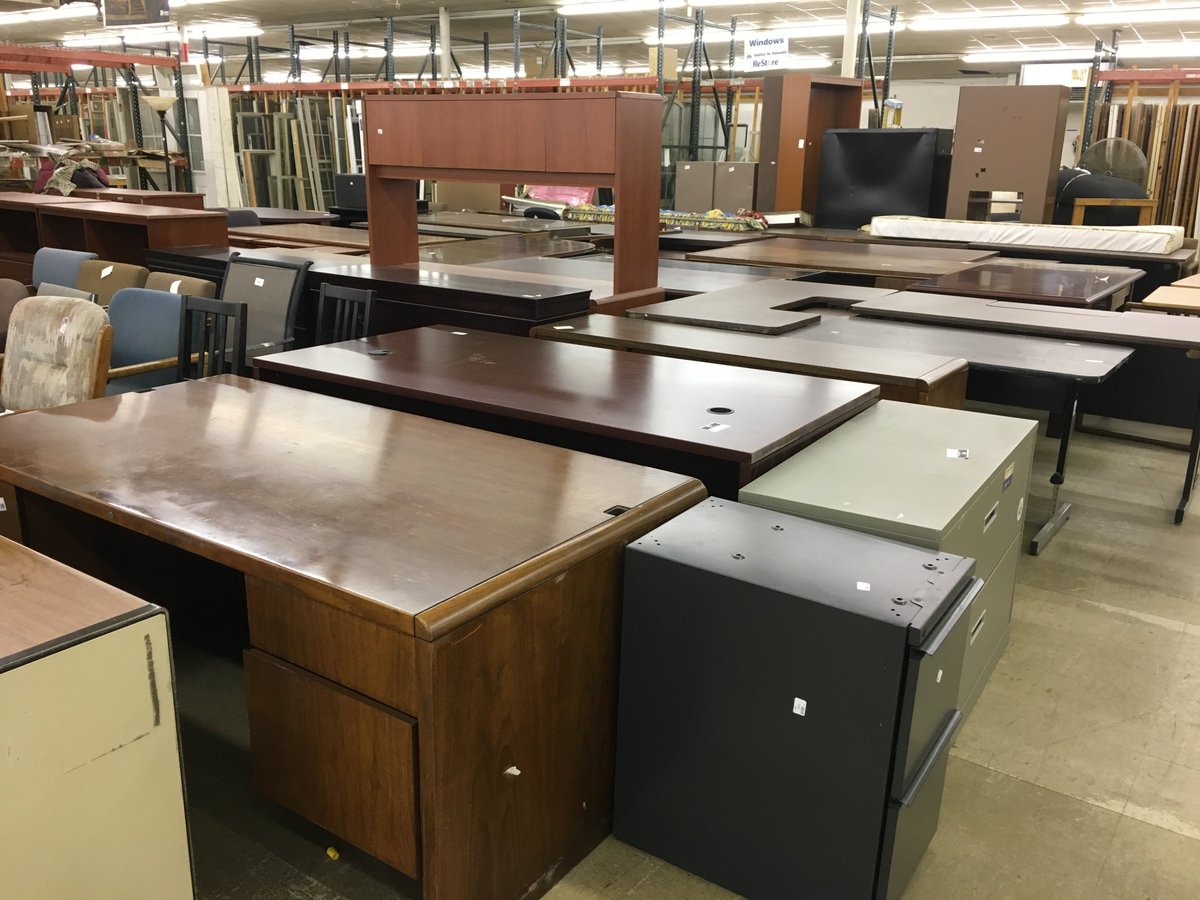 ReStoreGBR's tweet photo. Did you hear?!?!  Office desks are 75% off now through the end of April.  Big desks, small desks, ALL DESKS!  Hurry in for the best selection. https://t.co/m18LclNz40
