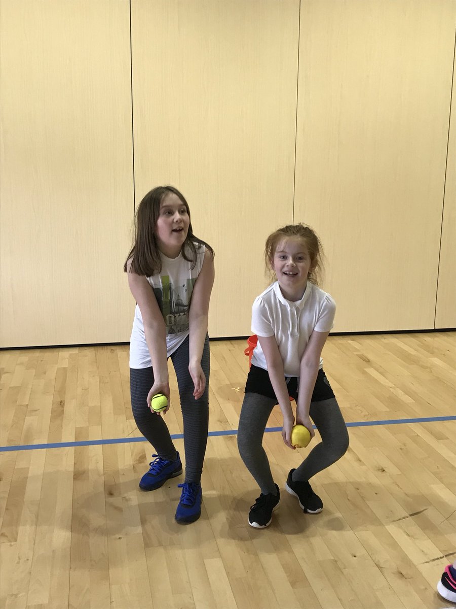 southdaleps's tweet photo. P5-7 worked well together in PE this afternoon.  #controltheball #safespace #keepingfit https://t.co/8vnnzq8pTu