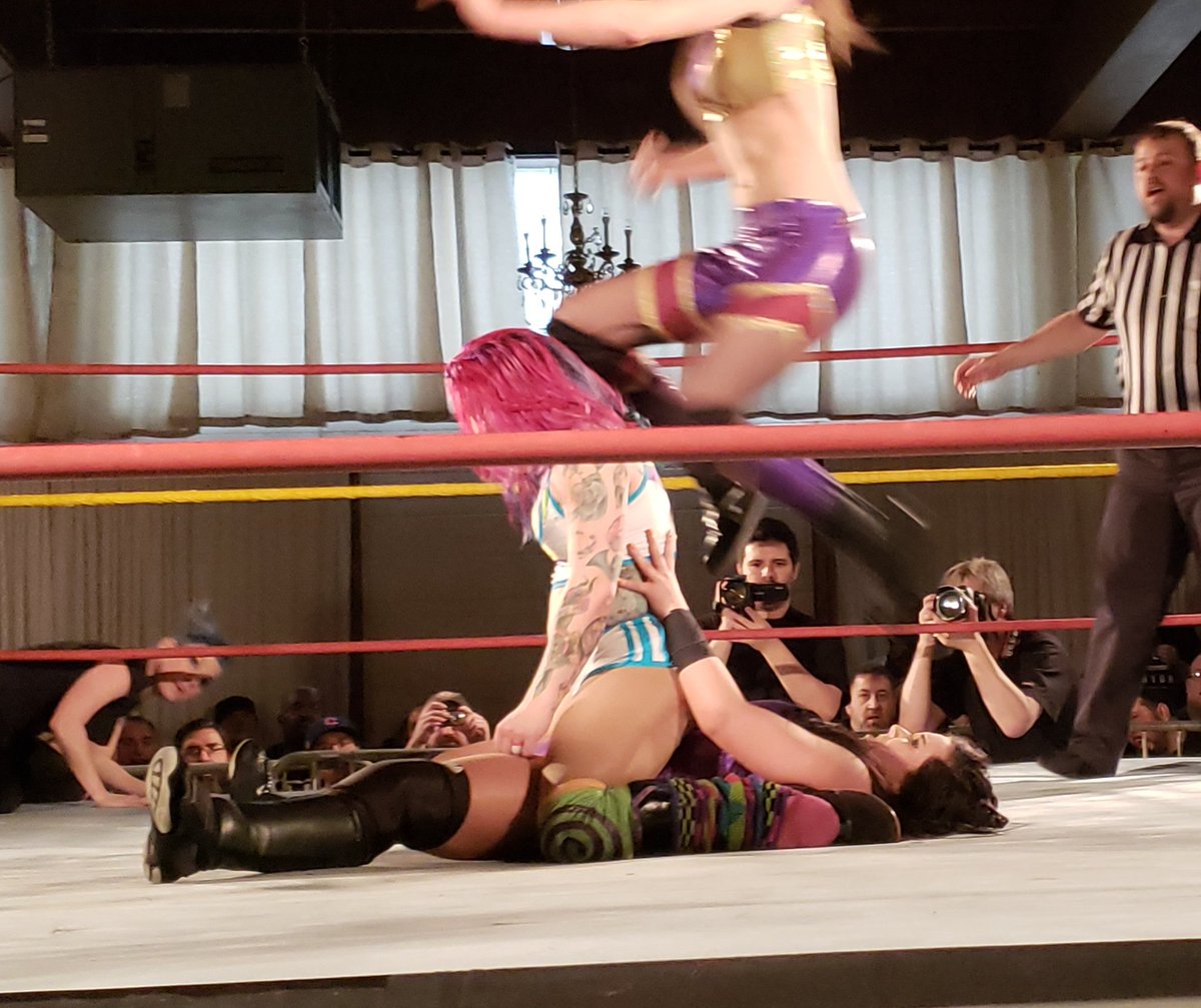 JIrwinNXTFan's tweet photo. #Shimmer101 @Charli_Evans1 @JessicaTroyPro @delilah_doom https://t.co/pajr8AcL7v