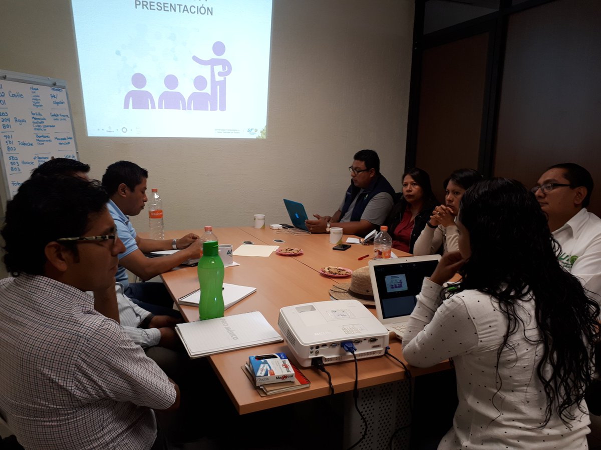 GiselaBlasP's tweet photo. La acción tutorial es clave en el modelo de #UUTT, de ahí la importancia de capacitarnos y retroalimentar el #PIT de @utvco. Platicamos con coordinadorxs de tutorías de las carreras y lxs reponsables de áreas de apoyo sobre el nuevo #ModeloNacionaldeTutorías https://t.co/yfkABGG8MJ
