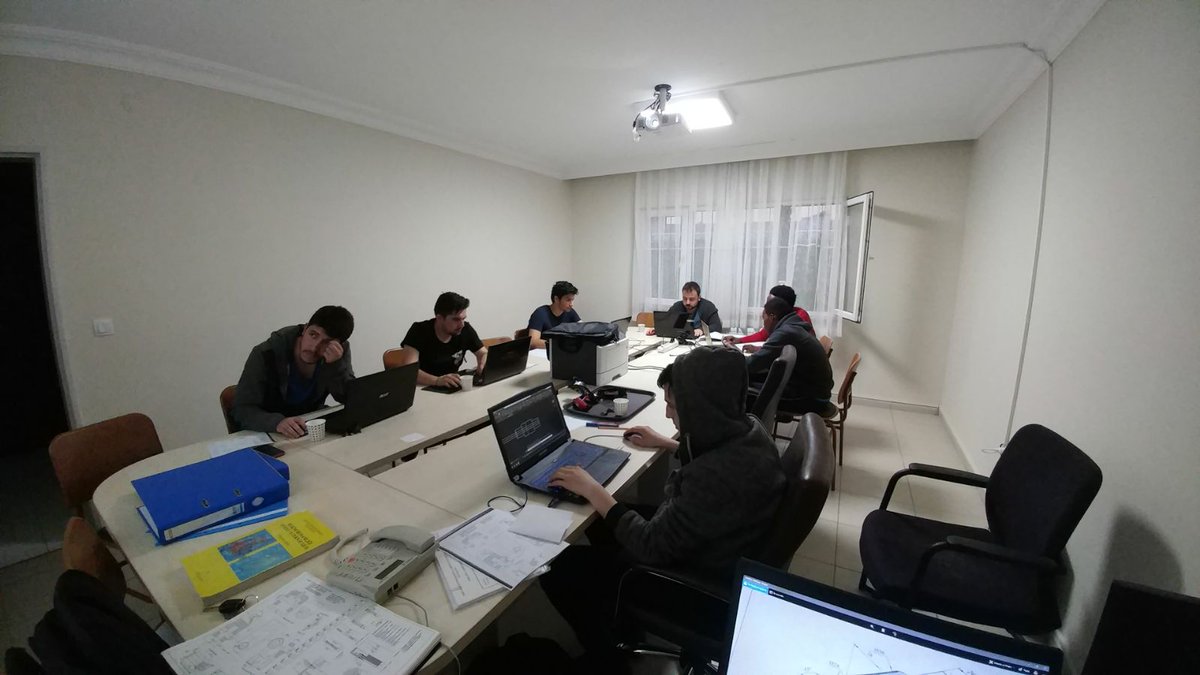 KocaeliKYGM's tweet photo. Kocaeli Yurdunda Autocad kursu devam ediyor.🖋💻📐 https://t.co/9Pp4qHWdDs