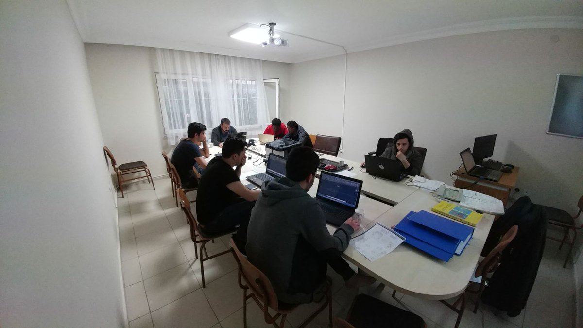KocaeliKYGM's tweet photo. Kocaeli Yurdunda Autocad kursu devam ediyor.🖋💻📐 https://t.co/9Pp4qHWdDs