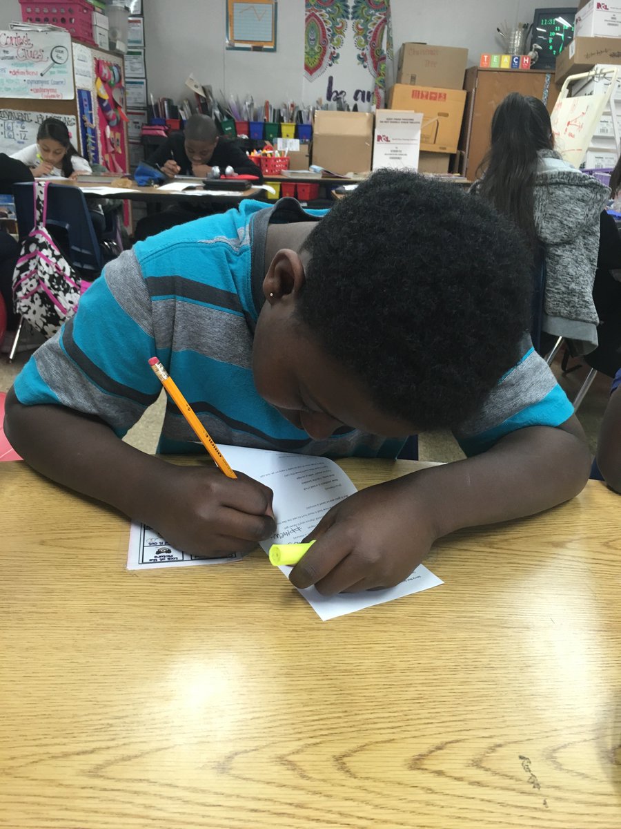 AJ_Allgood's tweet photo. Sorry not sorry @GibsonGrizzlies #smallgroups #poetrystyle https://t.co/uFiDfGpux2