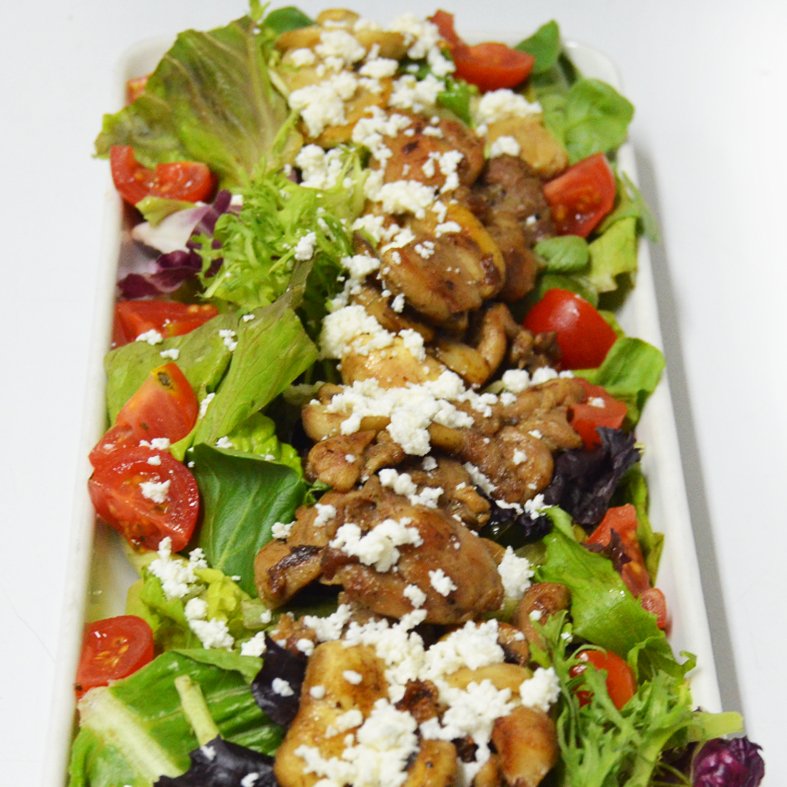 bodegaexpressve's tweet photo. Tenemos las mejores ensaladas para ti ¡Te esperamos! https://t.co/3hDDMQIBGM
