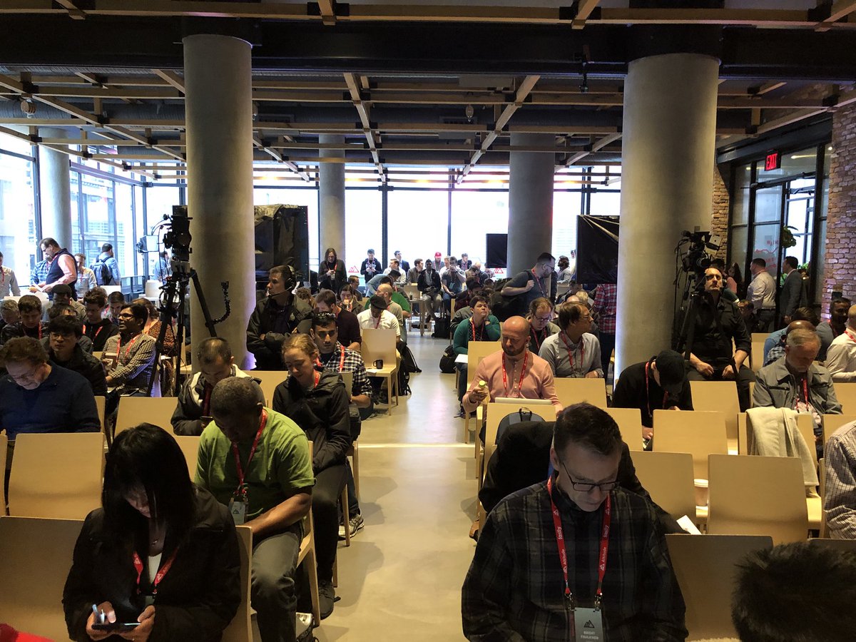 tymofi's tweet photo. Onto the second half of the day with @fastly #altitudeconf https://t.co/upWGZEb08f