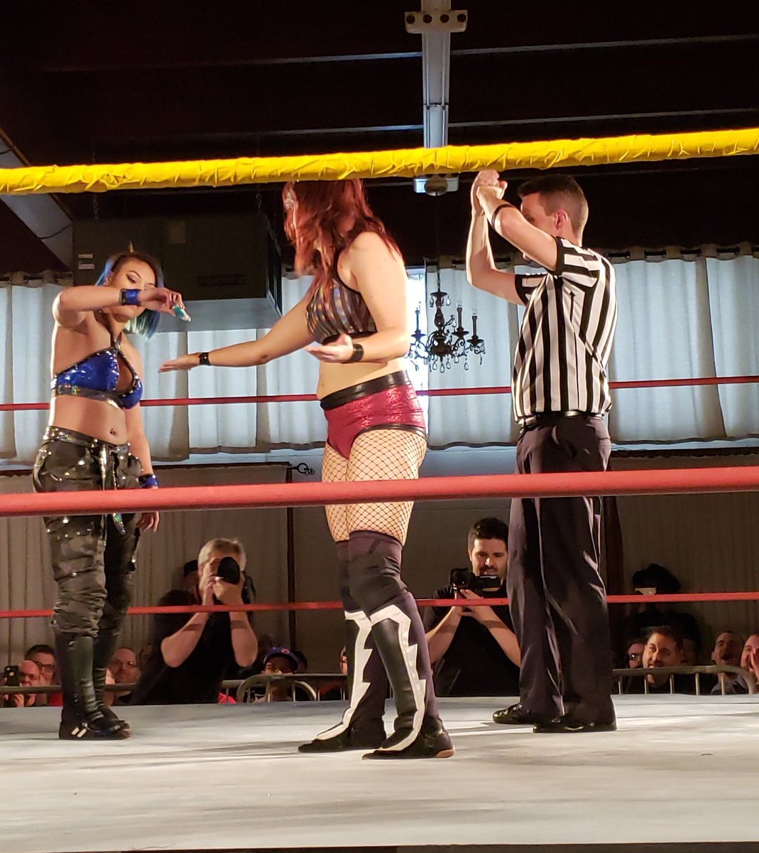 JIrwinNXTFan's tweet photo. #Shimmer101 @nmatthewsninja vs @MiaYim https://t.co/U9evl3Qbgh