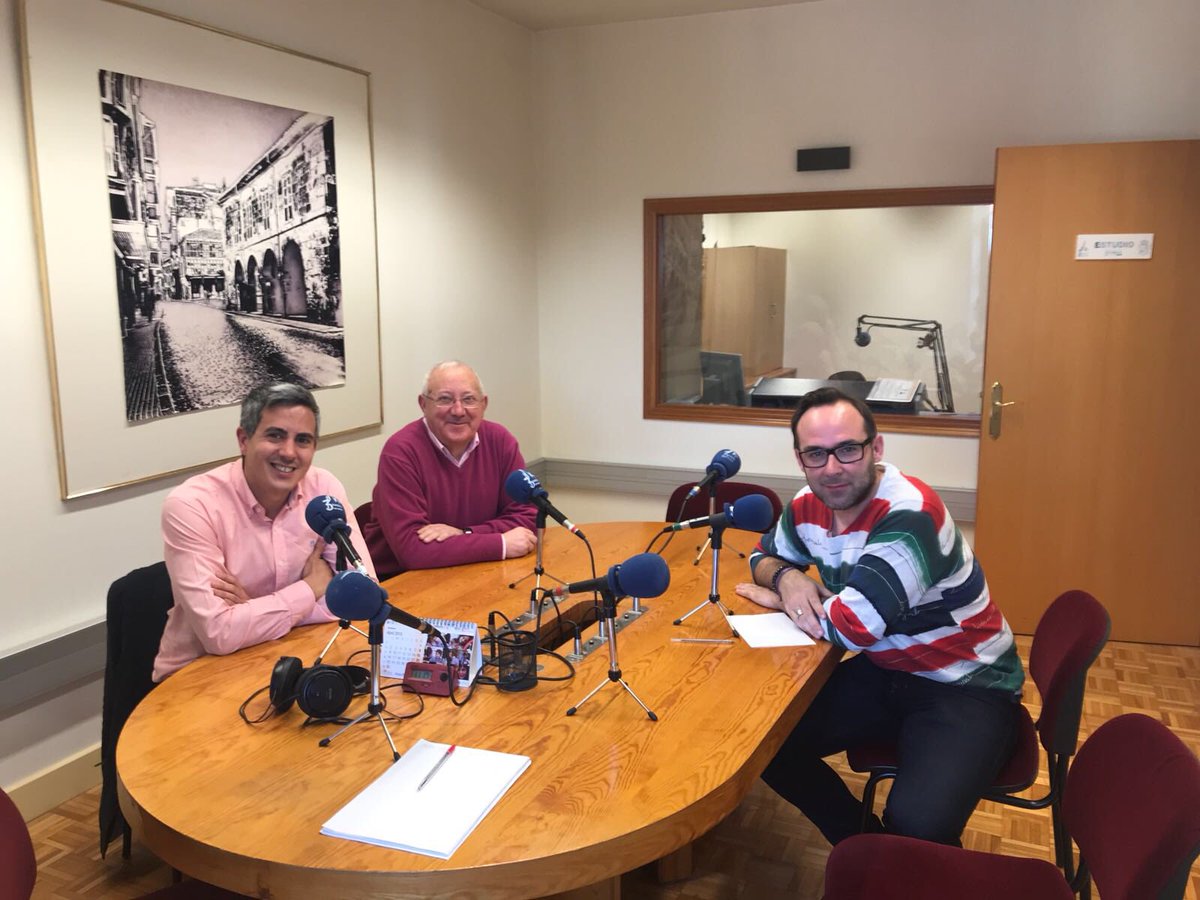 Pablo_Zuloaga's tweet photo. 🌹Este martes, he visitado La comarca de #Campoo en mi ronda por las agrupaciones socialistas de #Cantabria. Aquí, me he reunido personalmente con l@s compañer@s para conocer sus demandas y seguir haciendo, junt@s, el proyecto socialista para el presente y el futuro de esta CC.AA https://t.co/8blArpE2MD