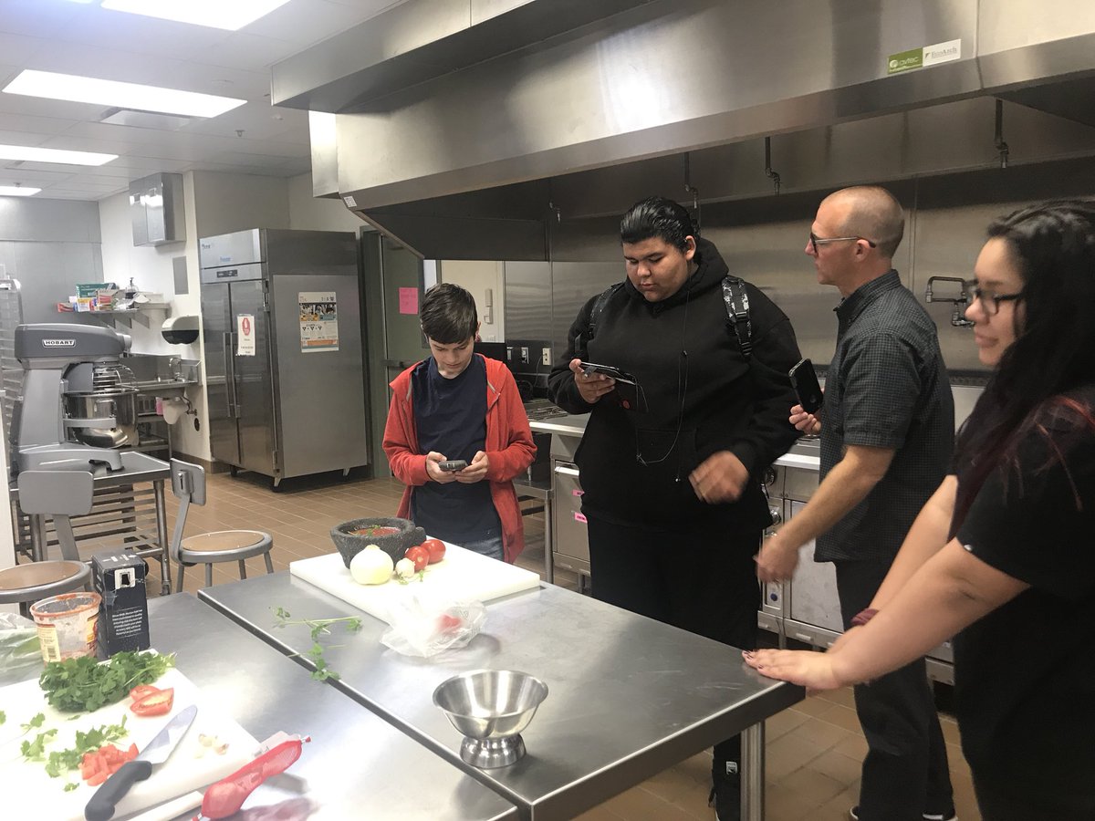 buya74's tweet photo. Students learning how to take photos for their upcoming Salsa recipe book #IDEACenterHS #SpanishClass #recipe book #comingsoon #getready https://t.co/zQw9e497Cv