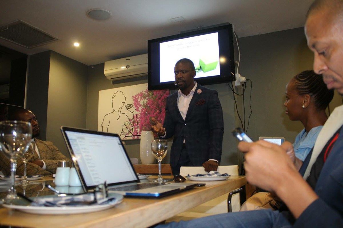BraWilly_Seyama's tweet photo. I am tweeting away as Dr @Lucasmoloi is sharing great insights during #BreakfastWithTheChamp neng-neng kae-kae https://t.co/b5cVWgsOKM