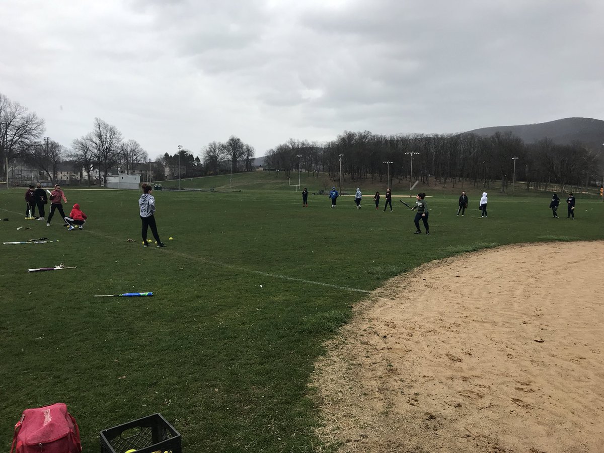 A little hail never bothered us anyway.... #frozen #beaconsoftball <a href="/CoachCarofano/">Michael Carofano</a> <a href="/BCSDBulldogs/">Beacon Athletics</a>