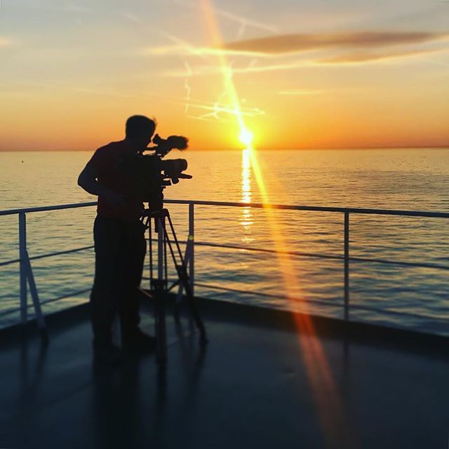 Sun sets on another day of filming. 🛳🎥🌞. #sunset #behindthescenes #rolling #sea #onlocation #BTS #onset🎥🎬 ift.tt/2qEMcye