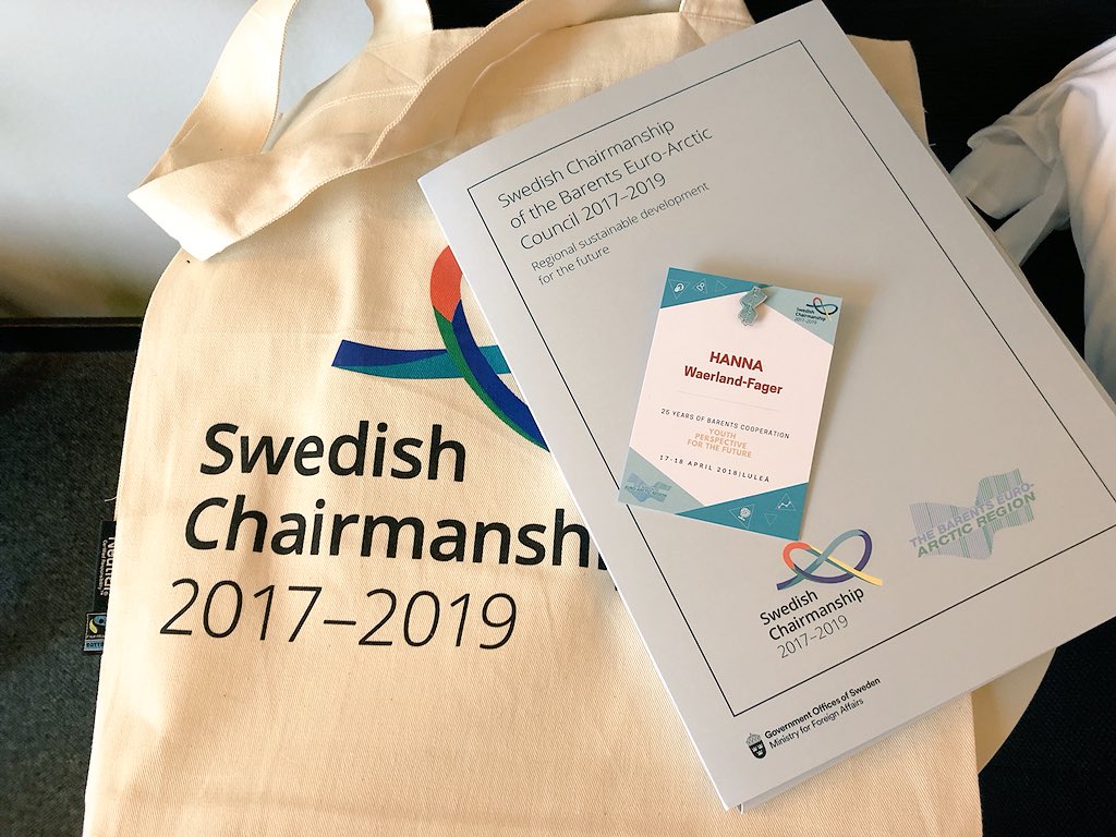 HannaWaerland's tweet photo. På plats i Luleå tillsammans med medlemmar från @Upfumea &amp; @uflulea för att diskutera samarbete mellan Barentsregionen #barentsyouth25 ⭐️ https://t.co/GL404tekjW