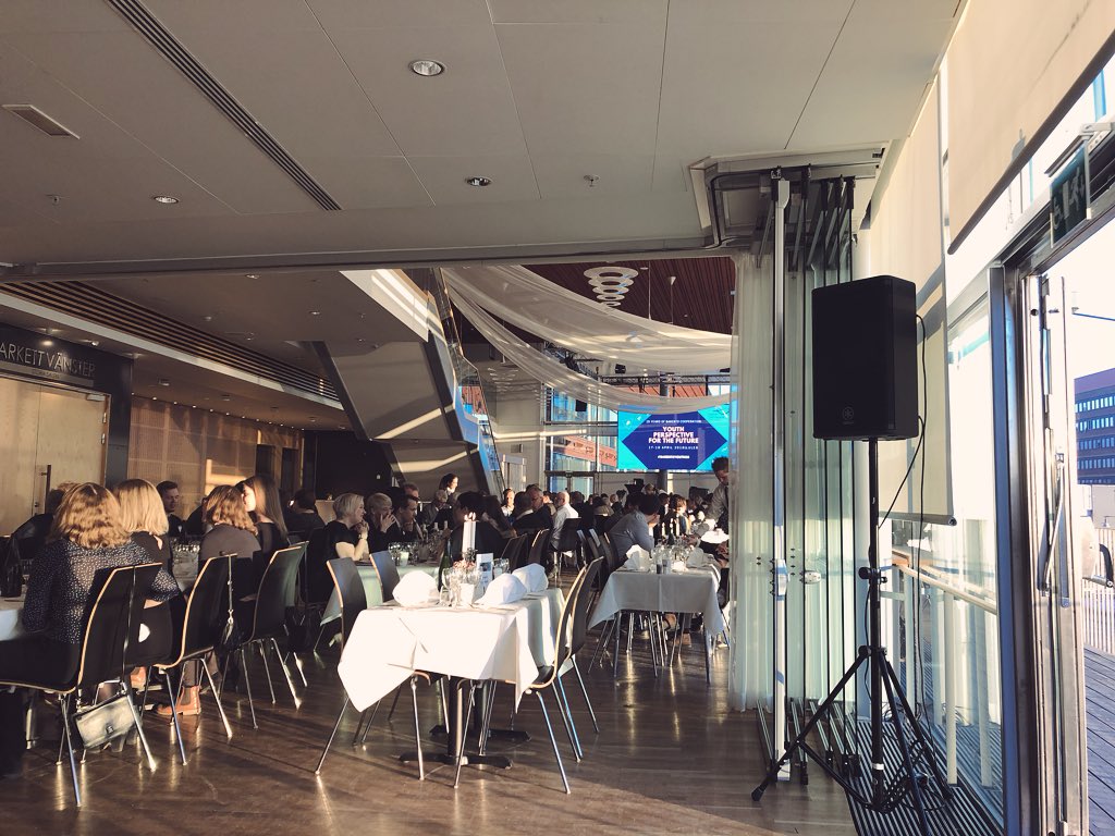 HannaWaerland's tweet photo. På plats i Luleå tillsammans med medlemmar från @Upfumea &amp; @uflulea för att diskutera samarbete mellan Barentsregionen #barentsyouth25 ⭐️ https://t.co/GL404tekjW
