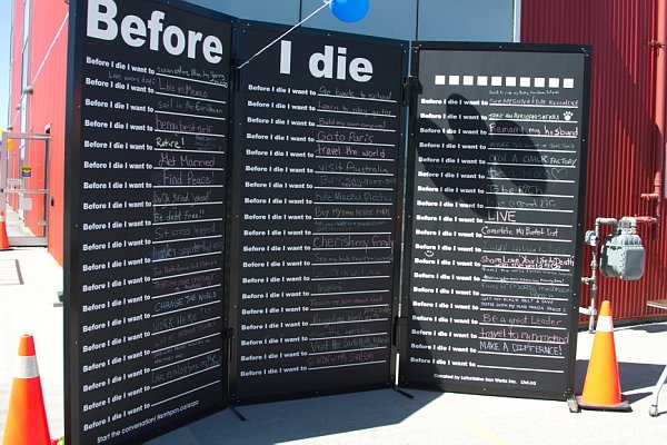 nsmhpcn's tweet photo. We're doing #ACPDay2018 all week long! Tomorrow we'll be in @TownCollingwood at 85 Paterson Street (Central Park Arena)! Come find out more about @AdvanceCarePlanning! #NSMHPCN #BeforeIDie #allthehashtags https://t.co/CCnkY3y5rn