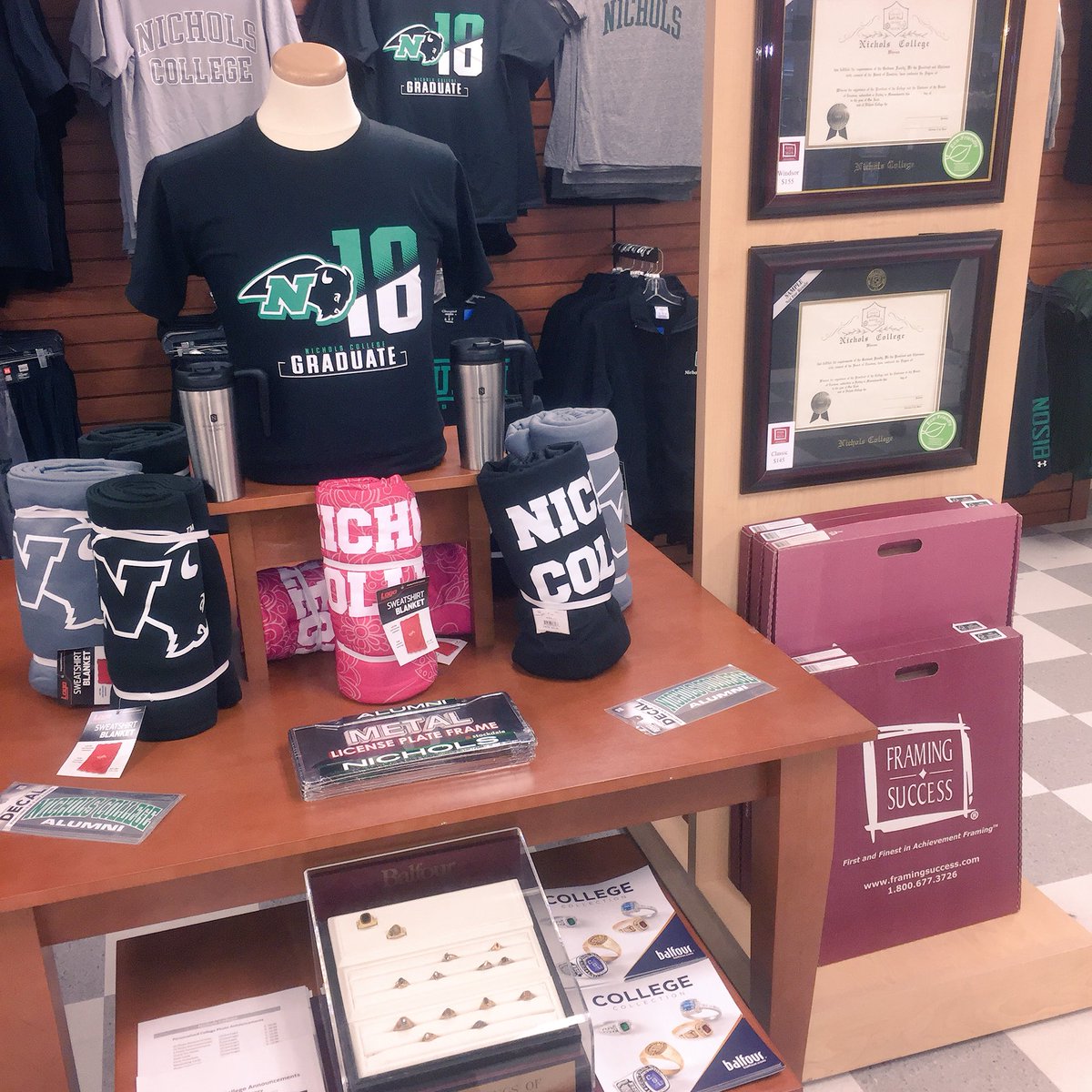 NicholsBooks's tweet photo. #YourBookstore #BreakingNews ... a CLASS OF 2018 NICHOLS COLLEGE GRADUATE SHIRT! Available NOW in the bookstore and at https://t.co/UxFnevA115 

HURRY WHILE WE STILL HAVE YOUR SIZE!

Help spread the word!  @Nichols_College @BNcollege @NCBison2018 @NicholsSGA @mbuss17 @PJBoggio https://t.co/hzojV9KvXu