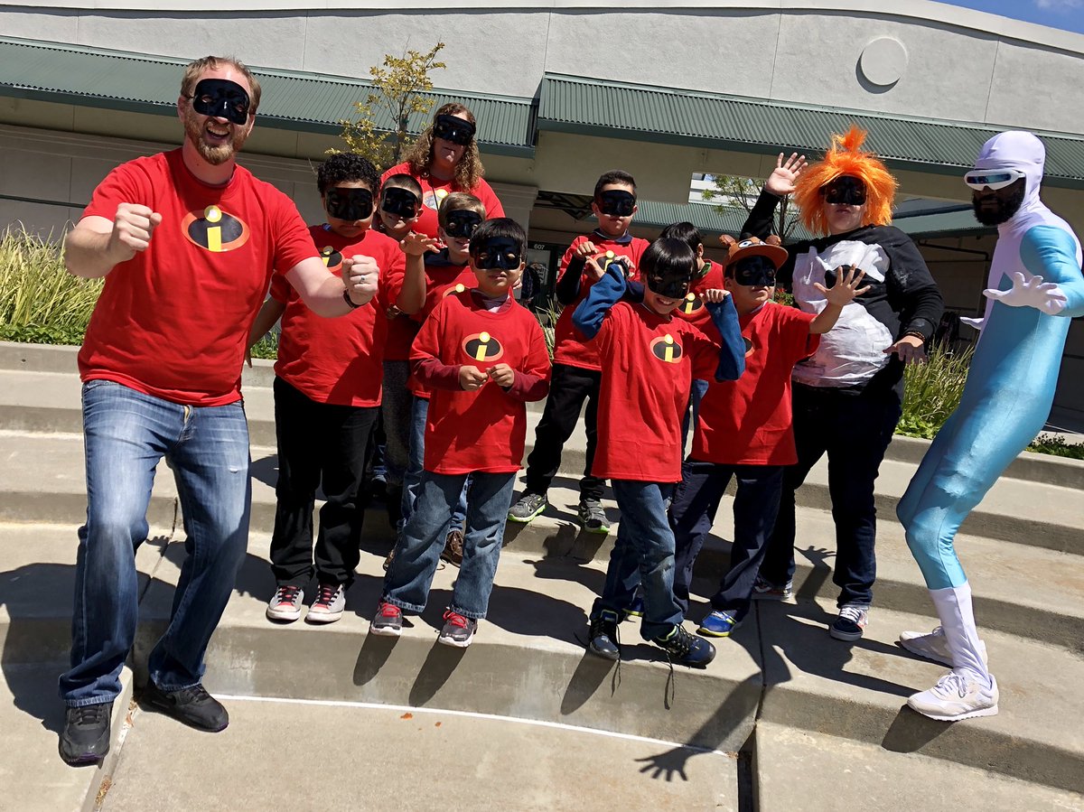 brettucation's tweet photo. Disney Day! #Tapsquad #mundyrocks @JTroll707 @sweeney_says_so @NMTimberwolves https://t.co/rYAHD6s7tA