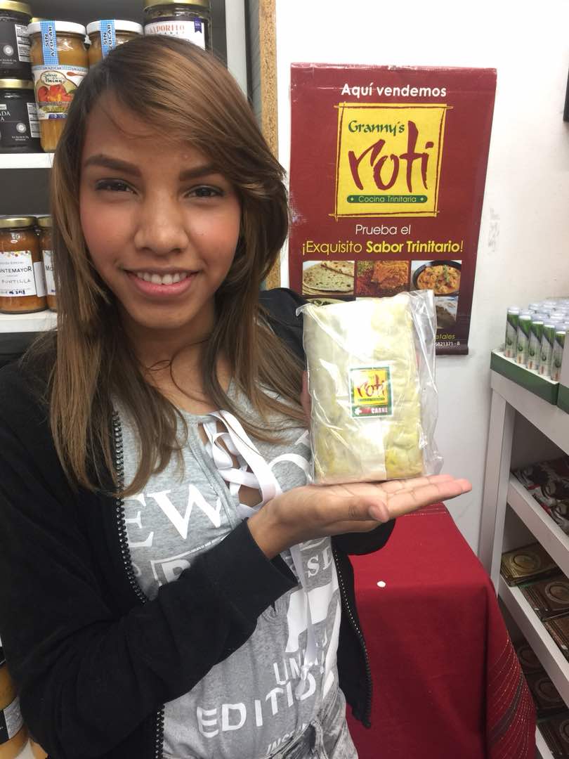 GrannysRoti's tweet photo. @FishBoutiqueCcs tus originales rotis trinitarios...centro comercial santa rosa de lima. https://t.co/nplmHFqy9m
