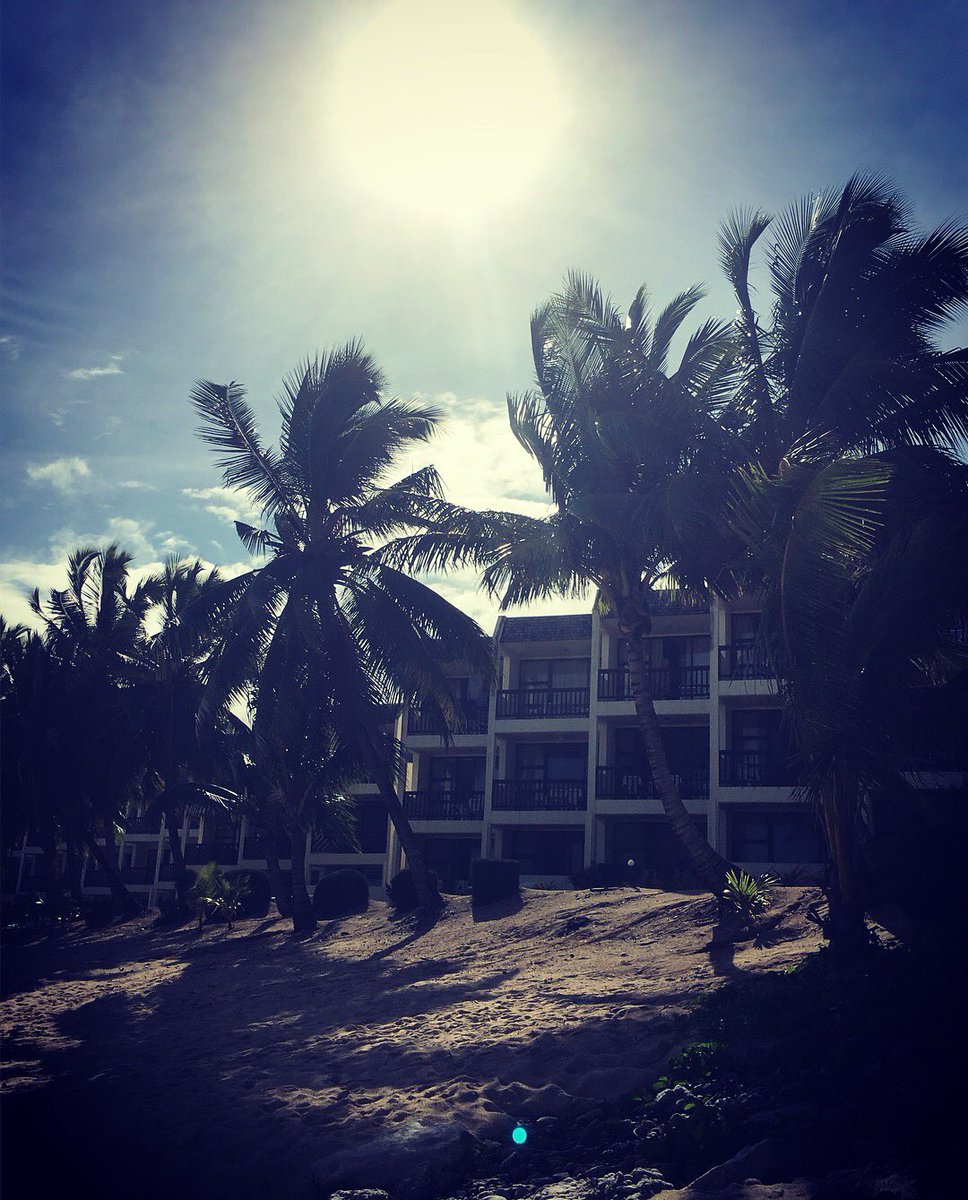 kitchen_sian's tweet photo. I want to go back to the islands 😫🌴🌊☀️ https://t.co/JiZyxLD7xb