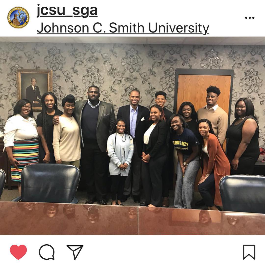StPaulBaptistNC's tweet photo. Pastor Scott had a great meeting with the students at Johnson C. Smith yesterday! To quote him "Regardless of what people say about young adults, I know we are going to be alright because of folks like these" #JCSU #JCSU21 #JCSU20 #JCSU19 #JCSU18 #stpaulbaptistnc #beingthechurch https://t.co/zCj1x3pvS3
