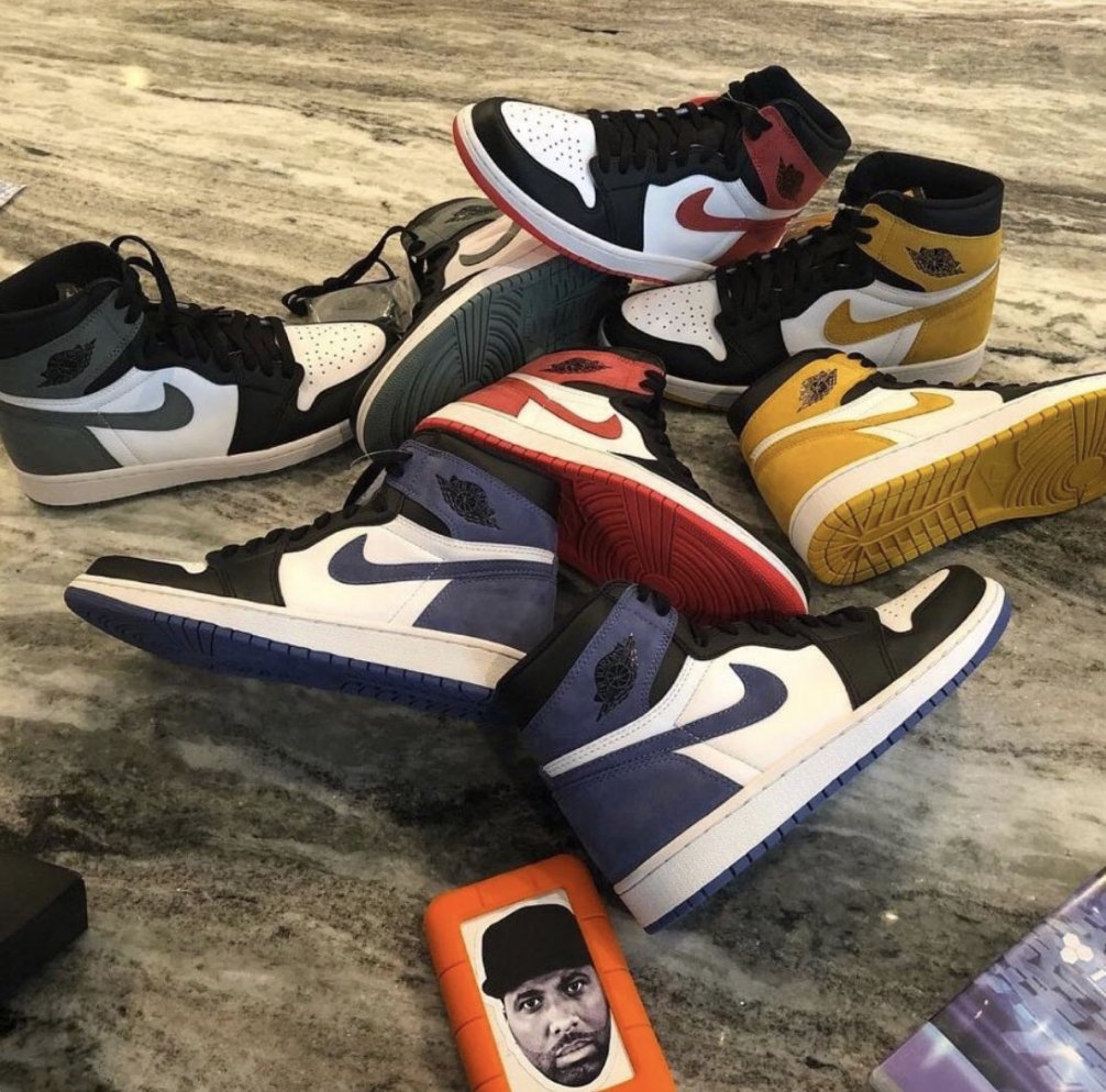 SOLETOCART's tweet photo. Lets start today off right!

GIVEAWAY! Free SATIN / May 1st Jordan carts! ⚡️

3 winners chosen!
How to Win:

1. MUST BE FOLLOWING @soletocart 👑
1. LIKE ⚡️
2. RETWEET ✅
3. TAG A 2 FRIENDS YOU HAVEN'T TAGGED BEFORE! 👬 https://t.co/c4z4qYrCCO