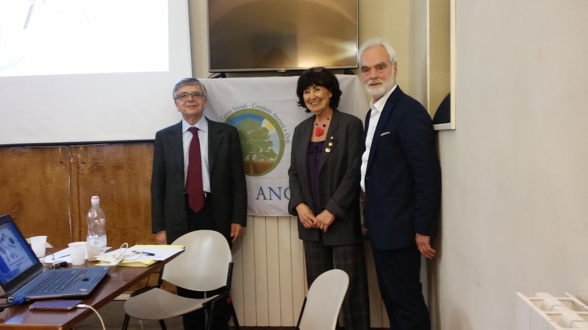 ancescaoaps's tweet photo. A Firenze la Commissione Sviluppo Attività Progettuale per la formazione ai Centri sociali toscani di #Ancescao. Annunciato anche il Bando 2018 #sociale #volontariato #formazione 
https://t.co/Vky1NJ74DP https://t.co/HYzIwScnFn