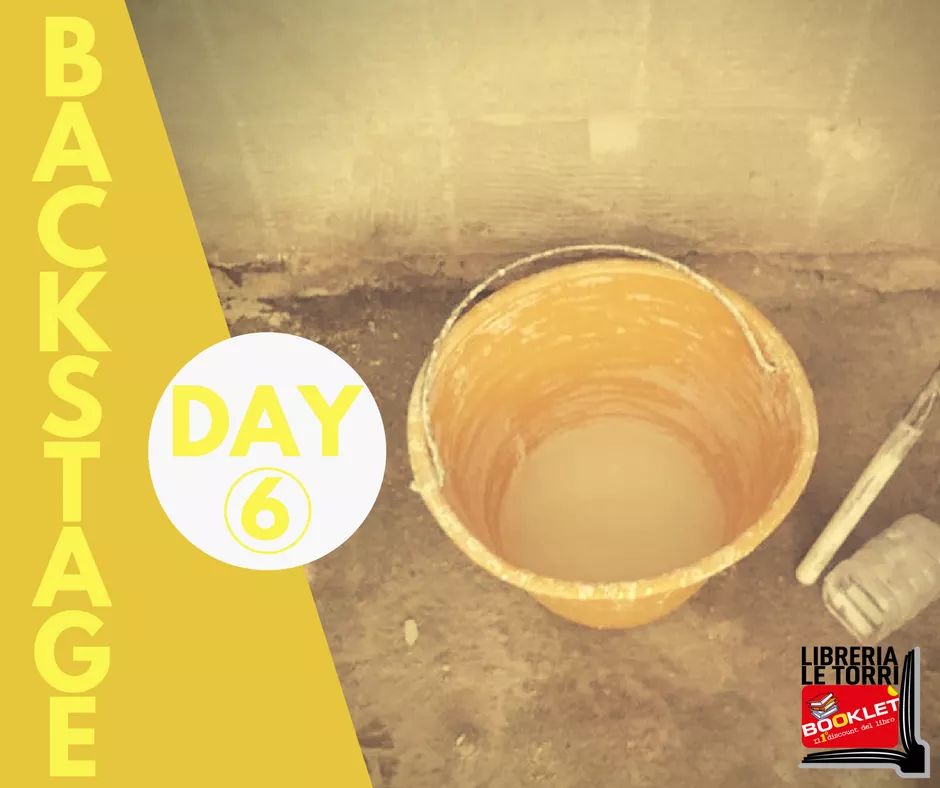 🆕📚⏳🔛️6️⃣️ Un pezzo per volta con maestria e dedizione. Alla fine vedrete che bella che sarà la nostra libreria 😎 #17aprile #day6 #bkletorri #booklet #library #torbelladaleggere #atwork #bookselves #inlibreria #bookshop #underconstruction #amazing #booklifestyle