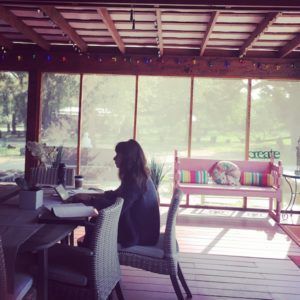 TheWritingBarn's tweet photo. Joins us for a Weekday #WriteAwayDay this April 25th! All you need to bring is yourself, your lunch, and your imagination :) Meet fellow literary lovers and allow your creativity a moment to focus and relax here at the barn! https://t.co/TMICvlMH55 #localclasses #atxwriters https://t.co/UTvwNOepKT