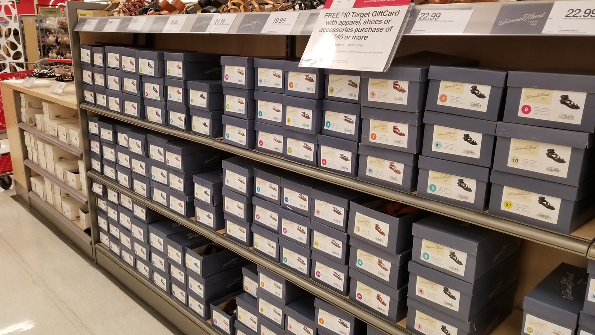 Shout out to our flow team and flow TL <a href="/alexandreaenri/">Alexandrea</a> and our fabulous Apparel Team for bringing our shoes out of the black and into the beautiful!! #teamworkmakesthedreamwork