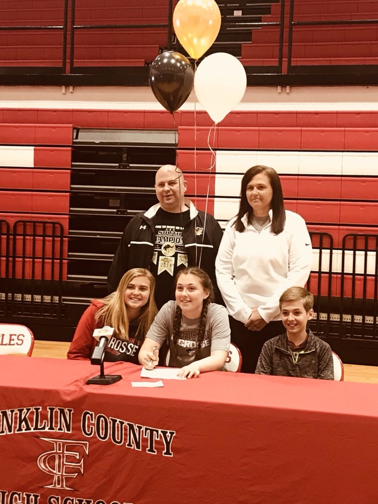 42_harvey's tweet photo. All of our commits are special but this one has held a special place in my heart since day 1! Looking forward to this next chapter! Congratulations @harvey_micaela ! #fcwl https://t.co/QhAmqOFcGs