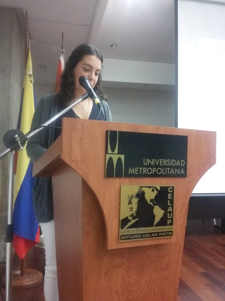 Unimet's tweet image. #AHORA | Homenaje a agrupaciones estudiantiles y selecciones deportivas #Unimet por su destacada participación en diversas competencias nacionales e internacionales. ¡Felicidades!