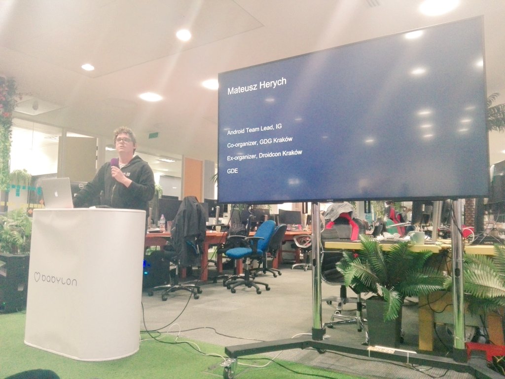 SonyaMoisset's tweet photo. // LEGO Droid - Build bigger apps from smaller apps by @mherych & @londroid at @babylonhealth #AndroidLondon #Londroid https://t.co/P6UWT1h2Z0