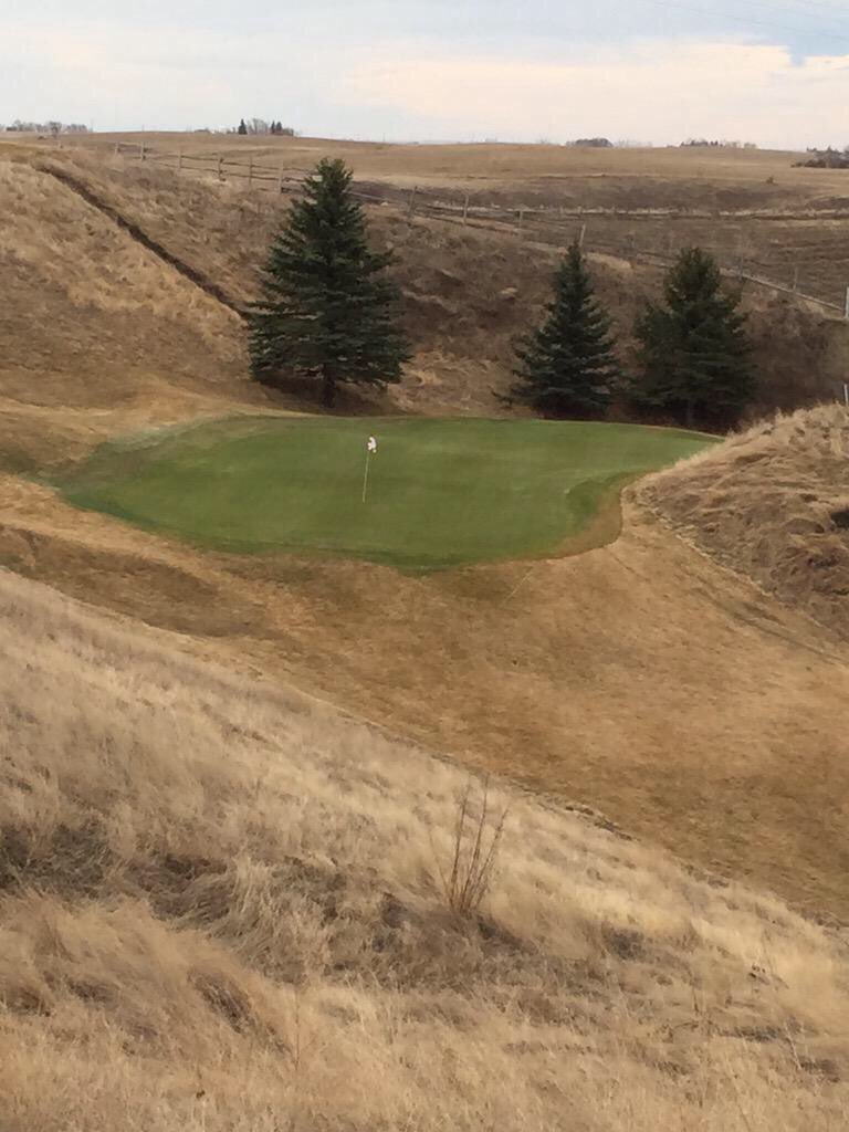 PictureButteGC's tweet photo. Our 2018 opening day is confirmed for Friday April 20th.  Tee times are available to book now.  Call 403-732-4157 #GolfIsBack https://t.co/pKU0NIQnm2