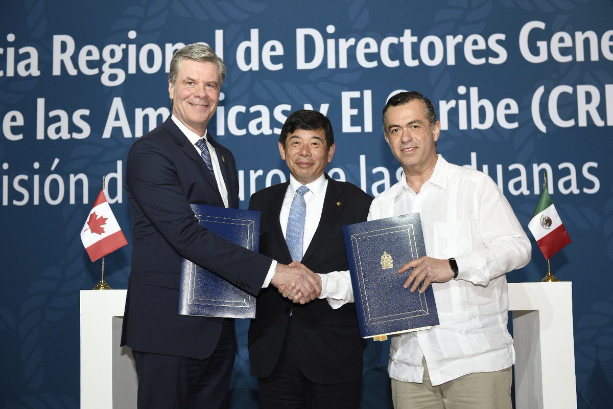 fcogilleyva's tweet image. En el marco de la CRDGA tuve la oportunidad de concretar la firma del memorando de cooperación sobre análisis de riesgo con nuestra contraparte de Canadá @SHCP_mx @SATMX @OSantinQuiroz @WCO_OMD grandes resultados para México se desprenderán de este acuerdo.