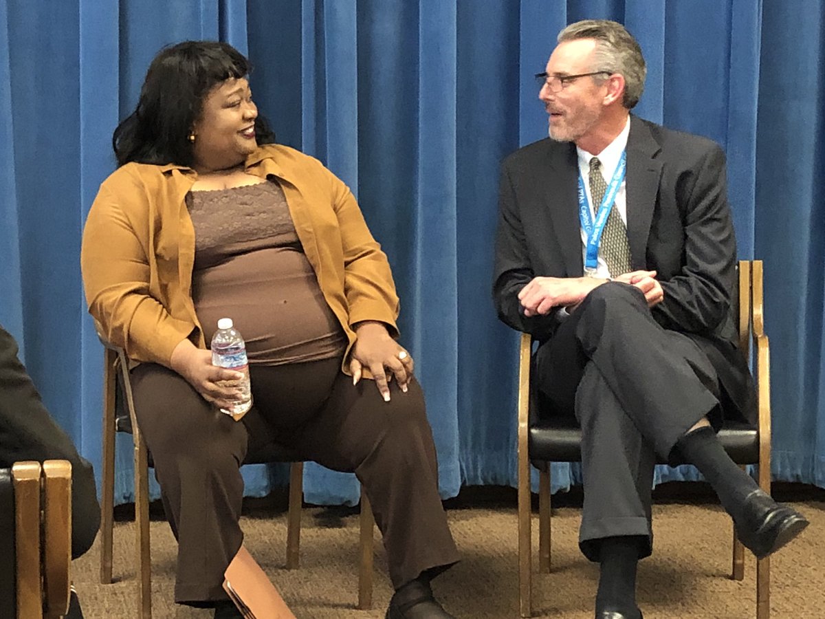 dapplegray_pvp's tweet photo. Dr. Butler talks with State School Board member Patricia Rucker @Rucker4WV about education funding! Fascinating conversation and learning opportunities for @pvpschools students! #CapitolConvoy2018 https://t.co/v0S4m9wL7c