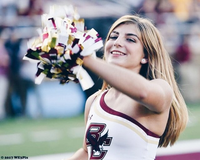 BCPom's tweet photo. It's Teammate Tuesday! Meet Amanda who is a sophomore from Wakefield, MA! Amanda is studying Communications. She loves dancing at BC Football and Basketball games!
Fun Fact: Amanda is addicted to coffee ☕ https://t.co/fjbxEoAfV7