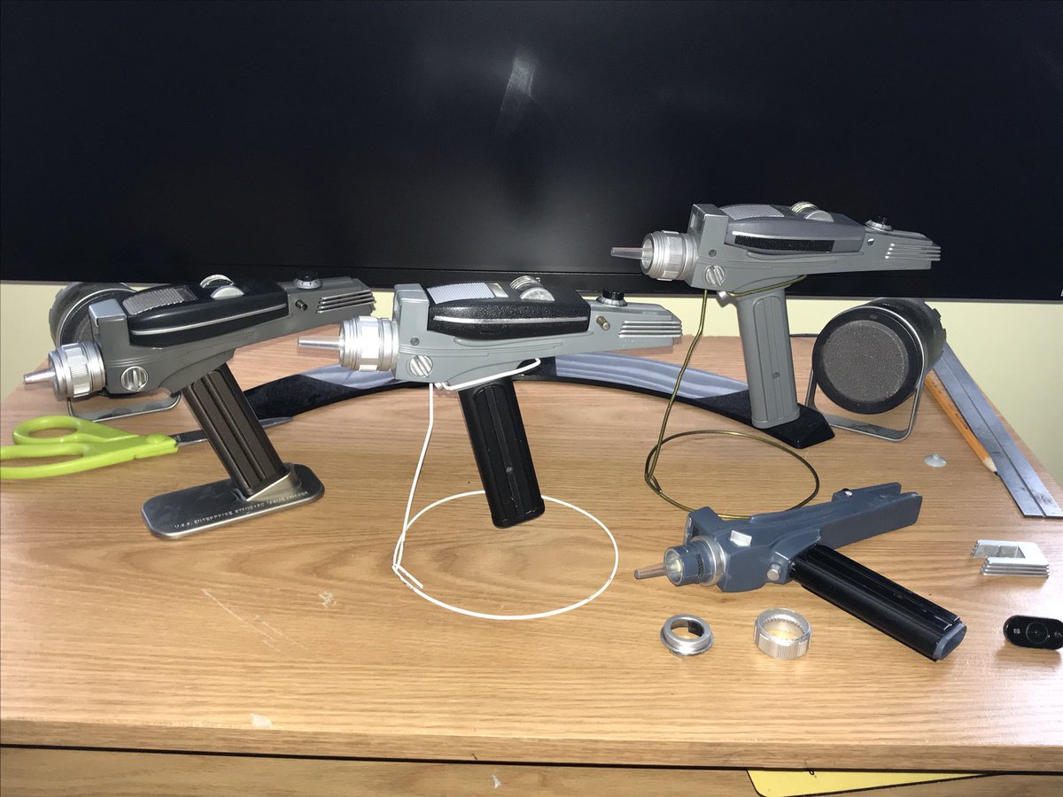 flightmech73's tweet photo. Made some wire hanger stands for my phasers. I may have a phaser fetish. #phaser2 #StarTrek @startrektour @CollectDST https://t.co/wqtmaZBMfe