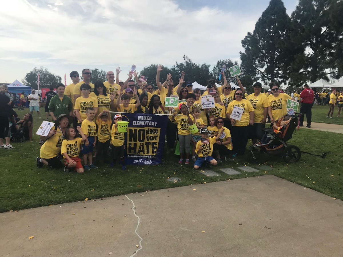 jenniferoc76's tweet photo. So proud of Team Miller’s commitment to making our school “No Place for Hate!” Thank you @ADL_National for organizing such an inspirational event! @sdschools @MillerElemSD #wearebucketfillers https://t.co/wBhE3vMvSo