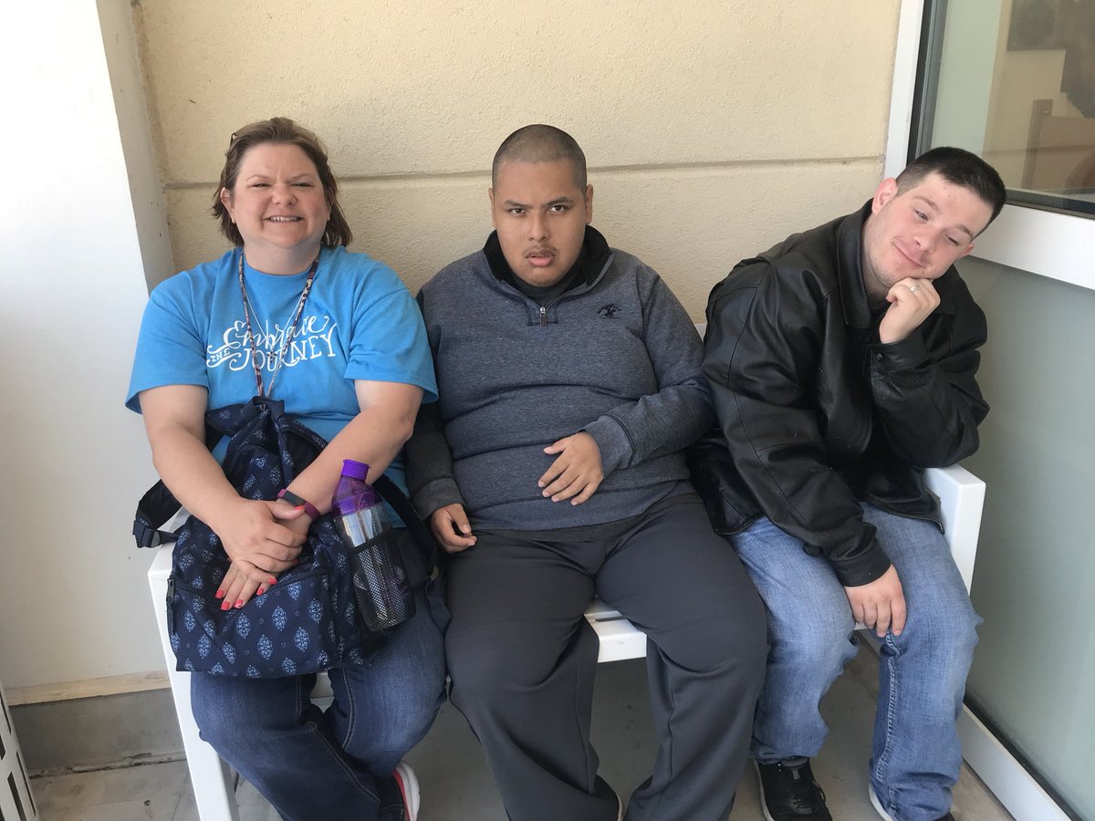 jtuckers_class's tweet photo. Comparison shopping at Kohls and lunch at Ron’s! #journey #shopsmart #community @DiannaH1234tx  For more pictures visit us at https://t.co/tzrkiM0ADc https://t.co/ys1ebTvONb