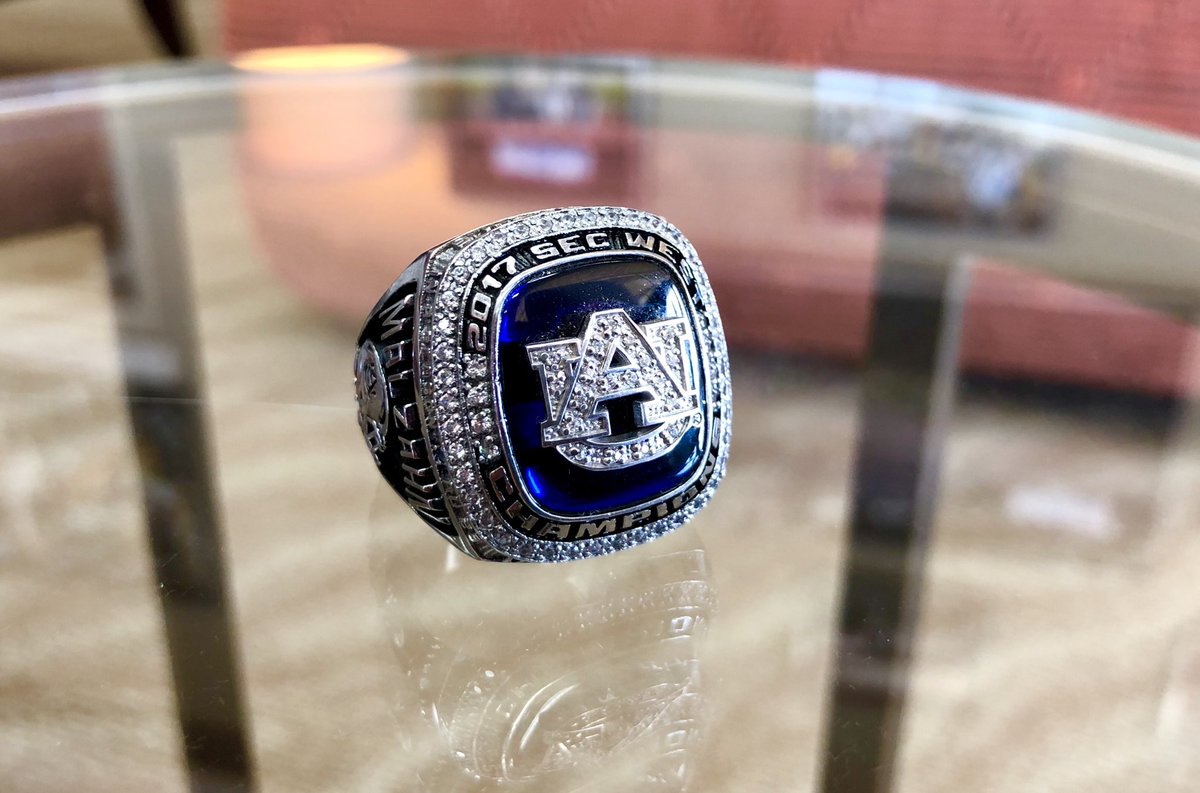 CrimsonClio's tweet photo. Lol I still can’t get over this! ... Hey, I watched #Bama win a championship from the comfort of my living room (and the floor of my living room and the bathroom adjacent to my living room) where’s MY ring? #IParticipated https://t.co/VsBE5prSbq
