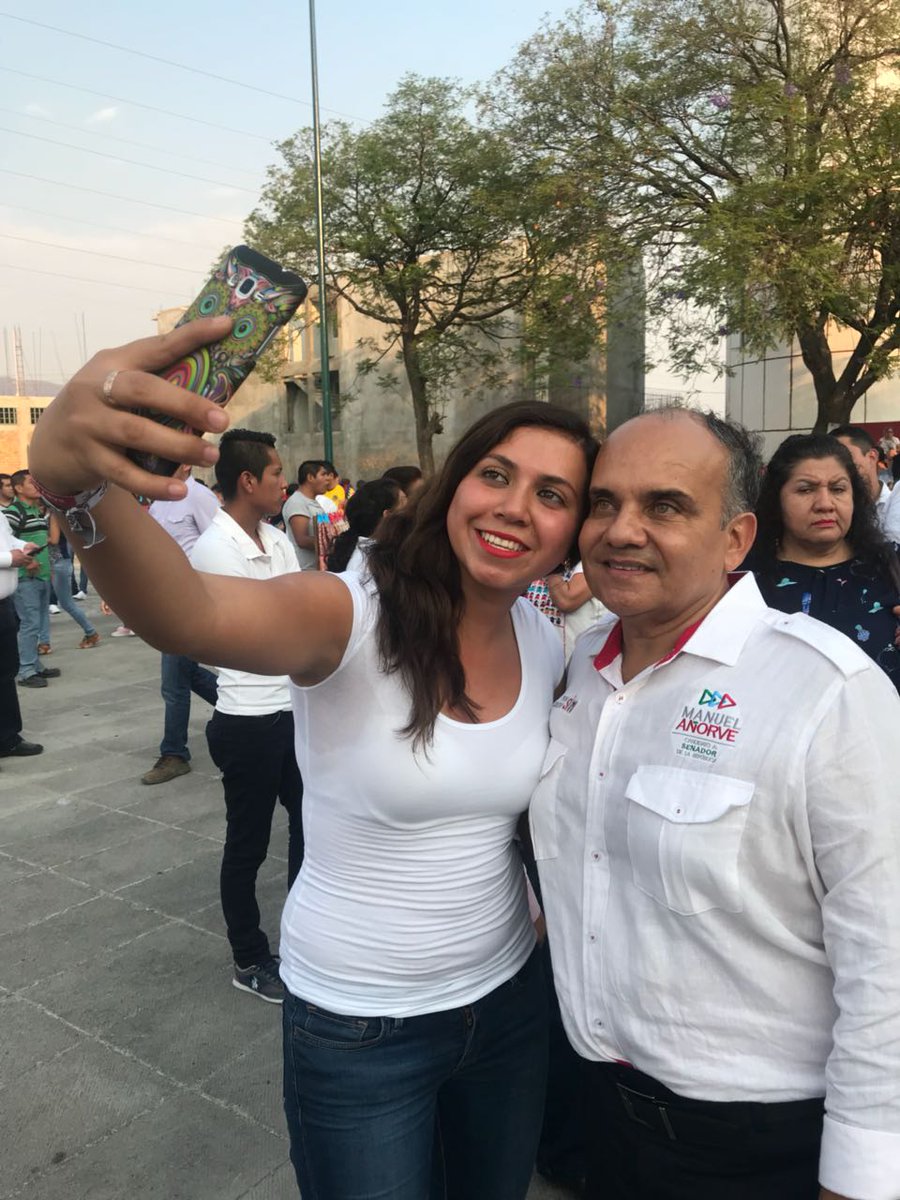 manuelanorve's tweet photo. El respaldo de @osoriochong, @ruizmassieu, @JuarezCisneros y @Gabytabernal es total para que la juventud en #Guerrero cumpla sus sueños, para que las mujeres tengan equidad e inclusión, que los salarios alcancen, desde el Senado #PorGuerreroSí tendrán cuatro amigos y aliados. https://t.co/leIkTbyMqu