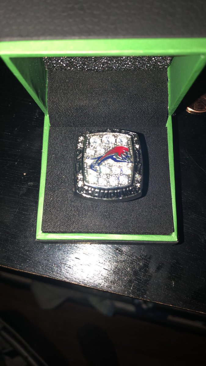 gf_jw5's tweet photo. The Wait is over #StateRing https://t.co/qz1vL8Em7j