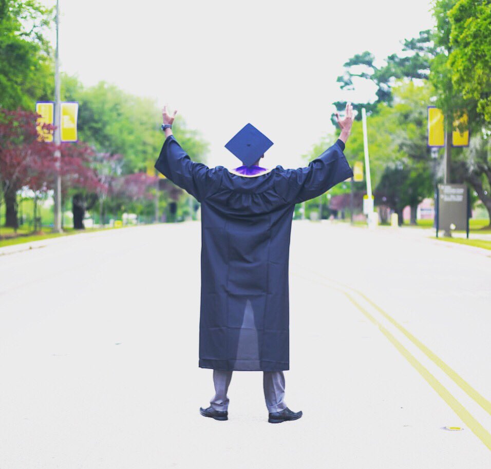 Wesley_2Live's tweet image. My Heavenly Father has been with me throughout this whole journey. My college career is officially coming to an end. I’m thankful for all the people that ministered to me along the way and prayed for my success. #gradszn #EndOfChapter #pvamu18 #CollegeGrad