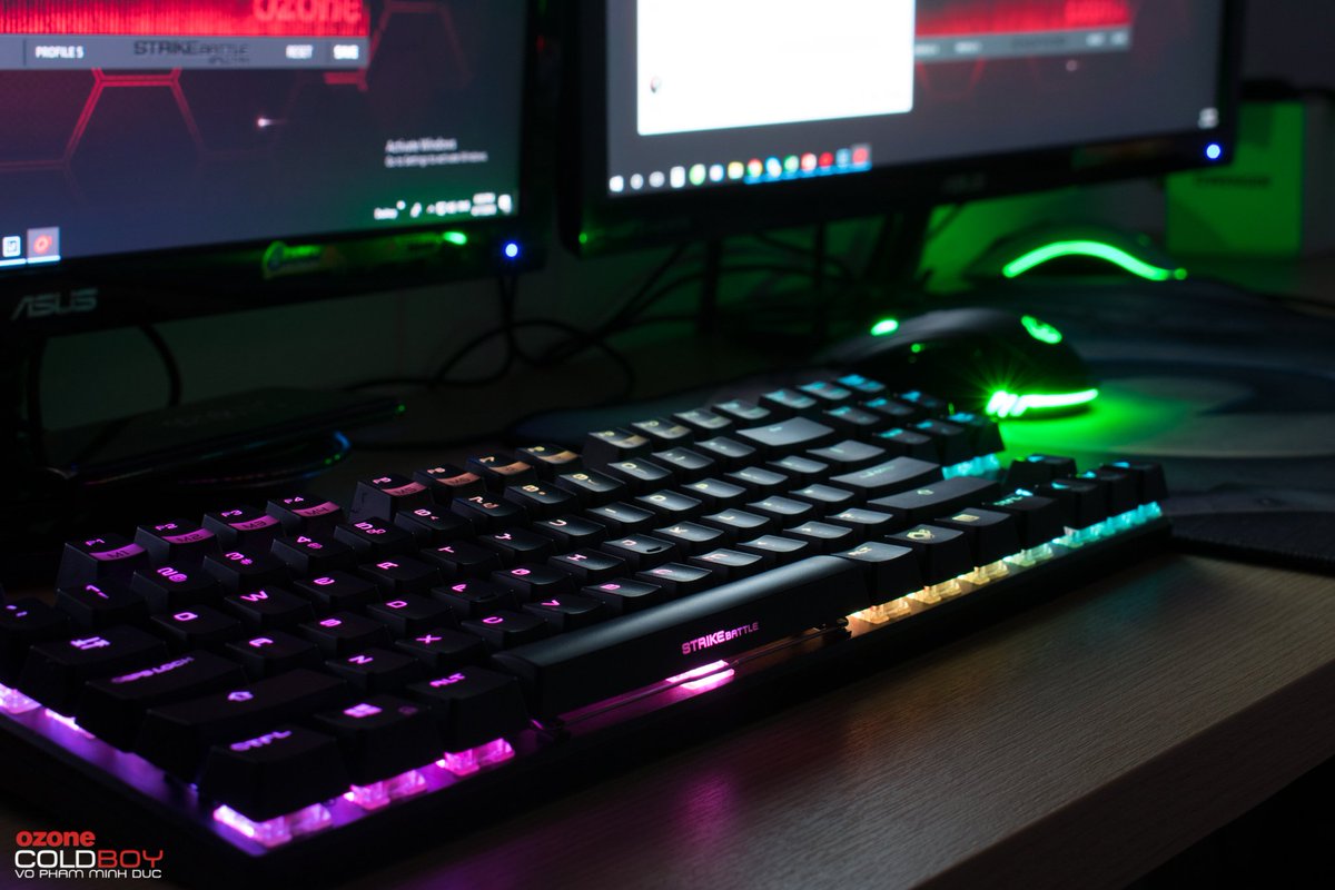 Minhduc0710's tweet photo. Ozone Strike Battle Spectra with Exon V30 @ozonegaming #ozonegaming #strikebattle #spectra https://t.co/jJPh2rzt71