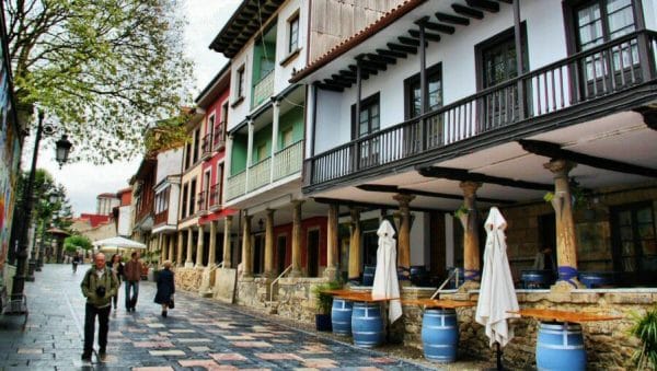 Rincones a descubrir en tu paseo por Avilés y su centro histórico #Asturias guias-viajar.com/espana/asturia… <a href="/TurismoAsturias/">TurismoAsturias</a> #turismo
