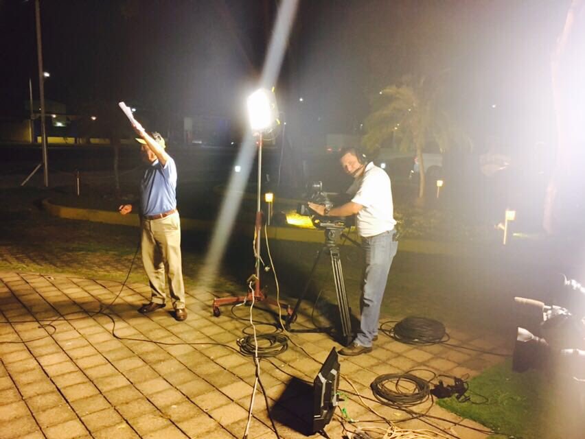 TVTenlinea's tweet photo. En vivo Resumen de la Feria desde la Diana Cazadora y recuerden que pueden ganar pases dobles para el partido de los Olmecas de mañana🙌🏻🌺
#TVTenlaFeria https://t.co/wf2Ko4Smm5