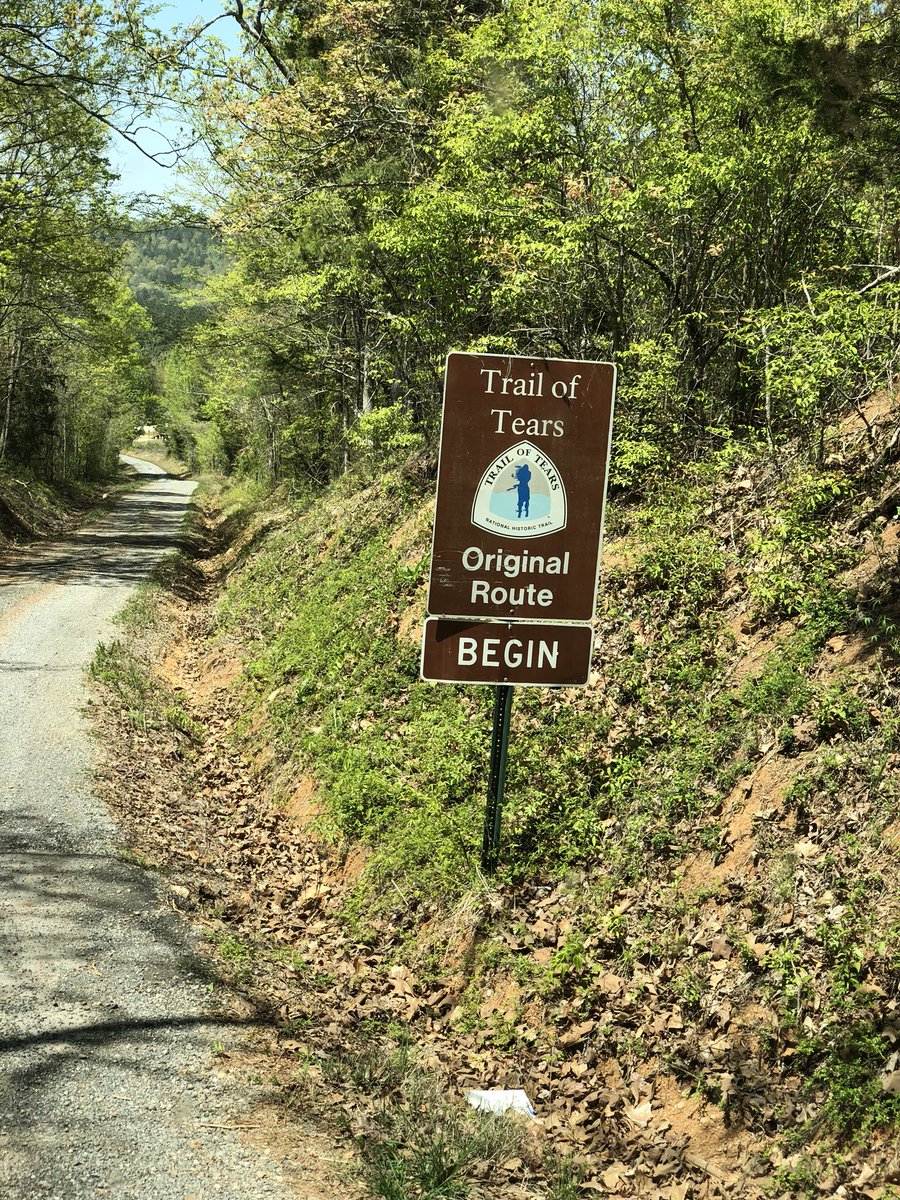 davebryant's tweet photo. Directions......head down the Trail of Tears about 1 mile and it’s the 3rd trailer on the left. Watch out for the dogs and turkeys! 
#upsmanproblems #nocellservice @UPSers https://t.co/BArZY7katu