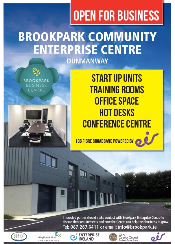 brookparkentctr's tweet image. Out 1 GB fibre #broadand connectivity wouldn't be possible without our valued partnership with @eir &amp;amp; a very #animated John Brosnan @darkwood11 pictured here with our first client Thomas Gray of @SaltyDogPics #letsmakepossible